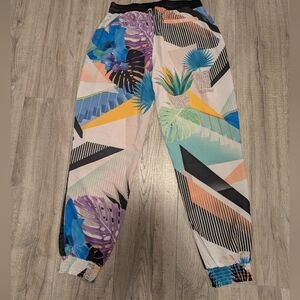 bebe Multicolor Tropical Pattern Joggers